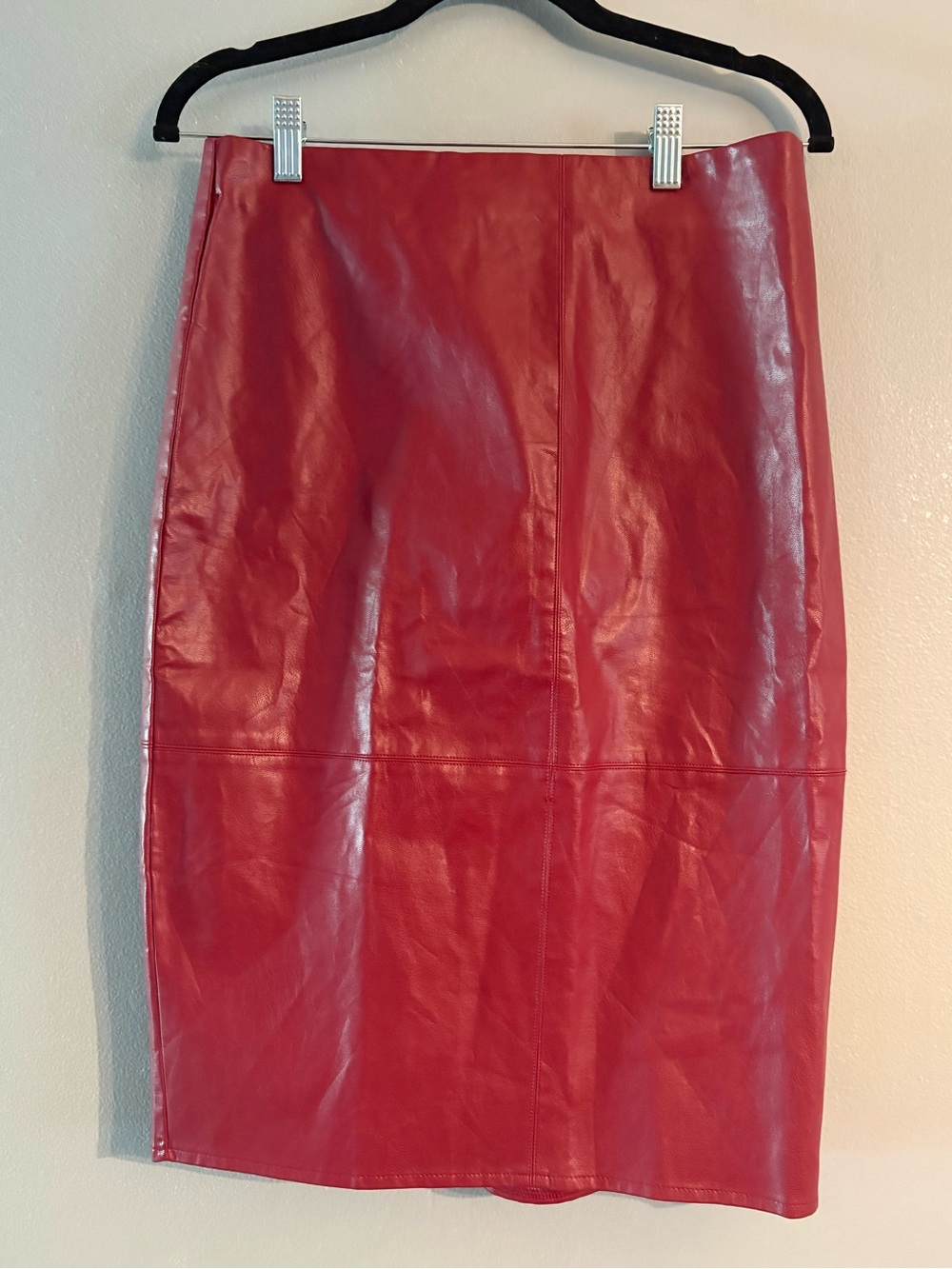 Lulus She’s Irresistible Women’s Red Faux Leather Pencil Skirt